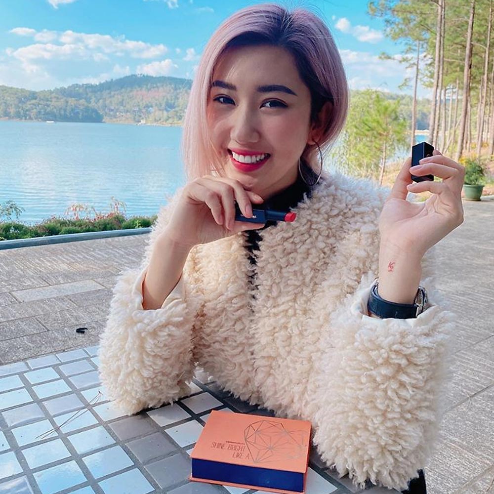 Son dưỡng YumeiSakura Collagen Boosting 3.5g