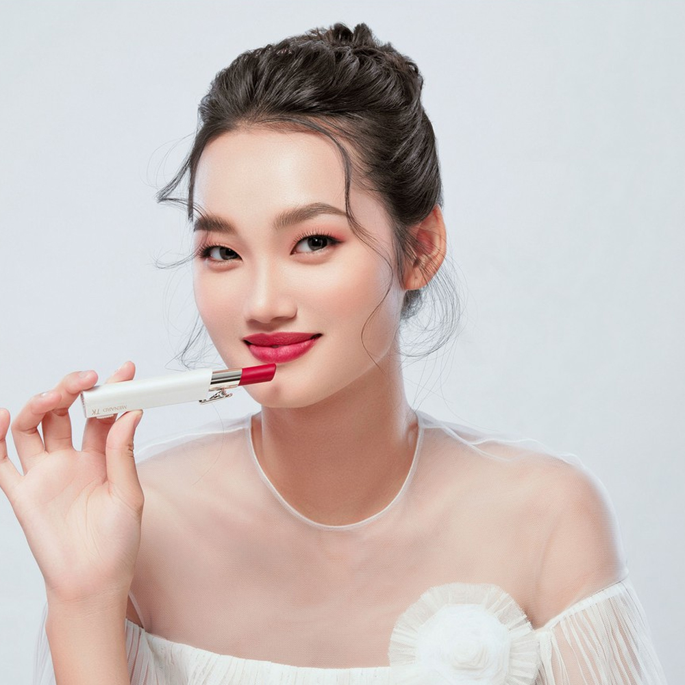 Son dưỡng chống oxy hóa và không lem trôi suốt ngày dài Menard TK LipStick 3.2g