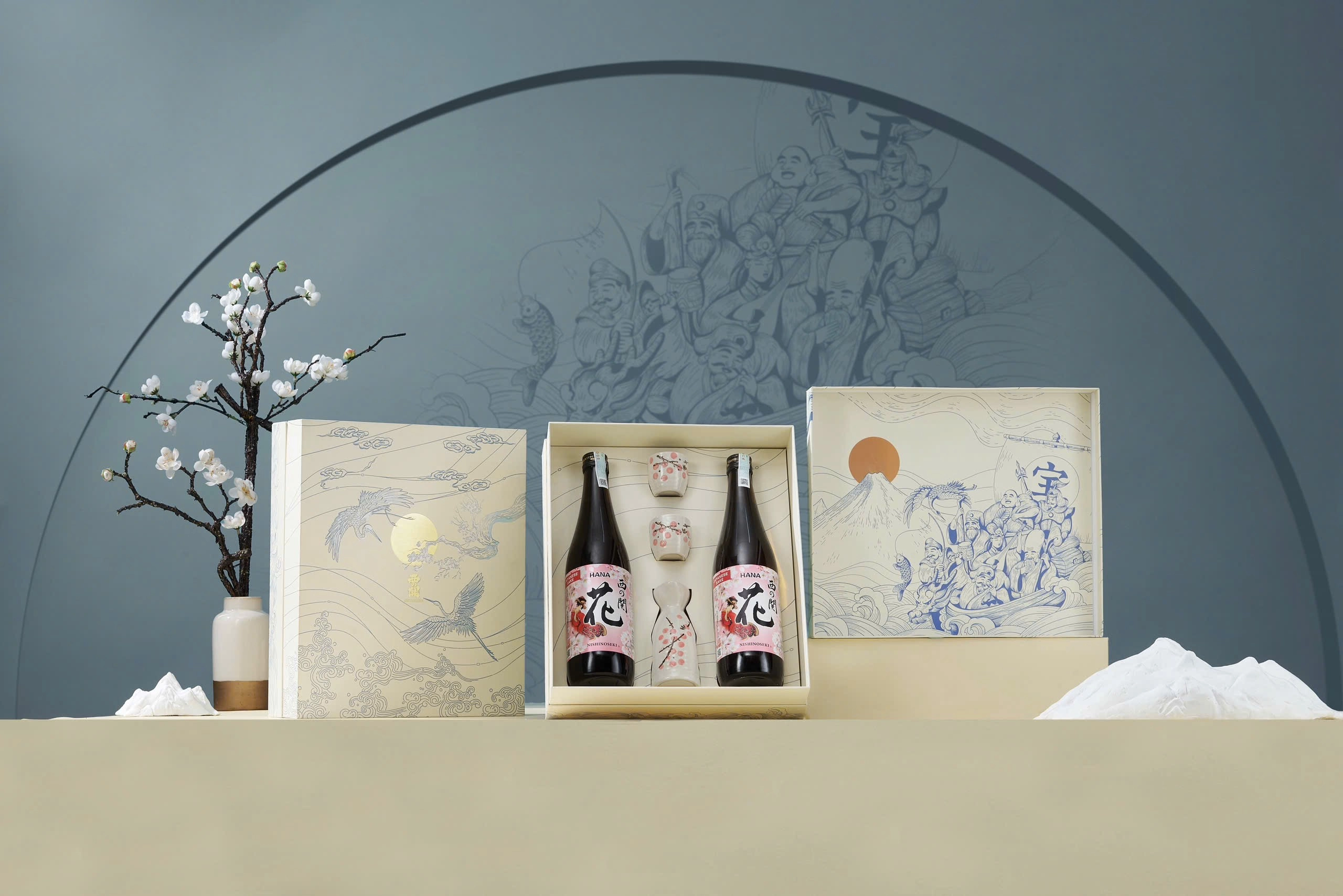 Hộp quà Vạn Phúc rượu sake Nishi no Seki Hana 720ml