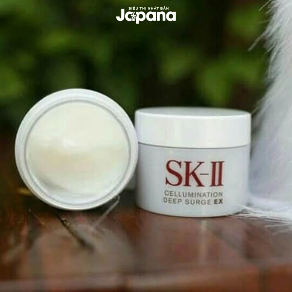 Kem dưỡng trắng da SK-II Cellumination Deep Surge EX 50g
