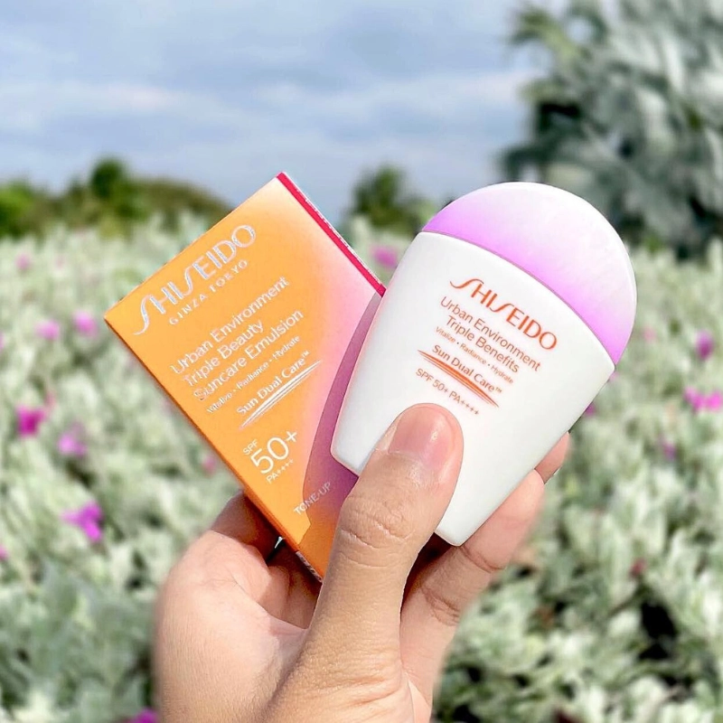 Kem chống nắng dưỡng da Urban Environment Triple Beauty Suncare Emulsion SPF50+ 30ml
