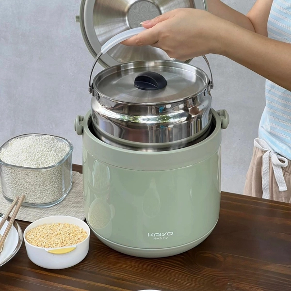 Nồi ủ chân không Kaiyo màu xanh mint-green dung tích 4,5L