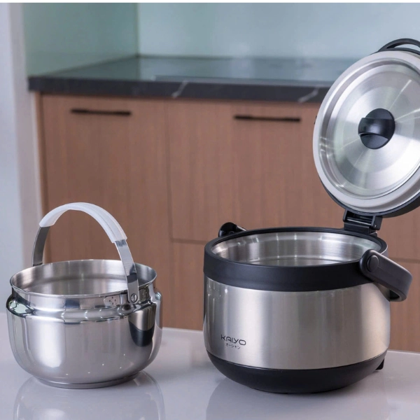 Nồi ủ chân không Kaiyo màu Inox, dung tích 3,0 lít