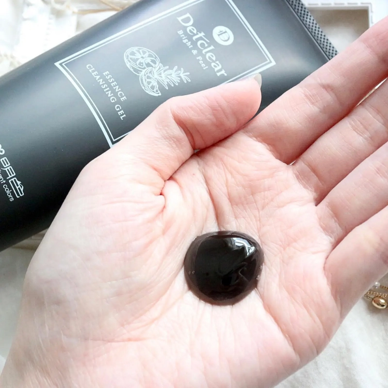 Gel làm sạch từ than và đất sét Meishoku Detclear Bright&Peel Essence Cleansing Gel (Charcoal Clay) 180G
