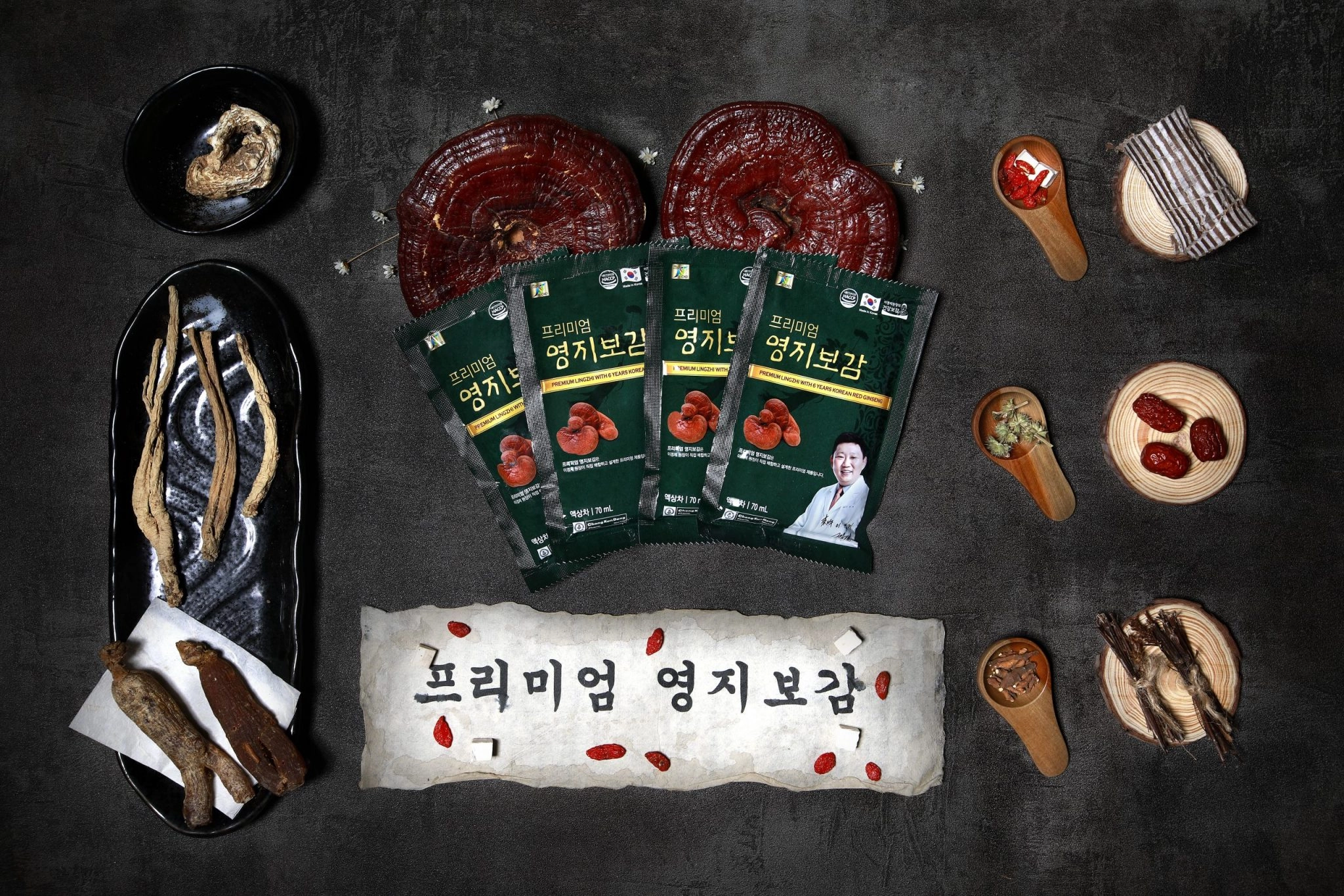 Chiết xuất linh chi và hồng sâm Hàn Quốc 6 năm tuổi Ginseng House (30 gói x 70ml)