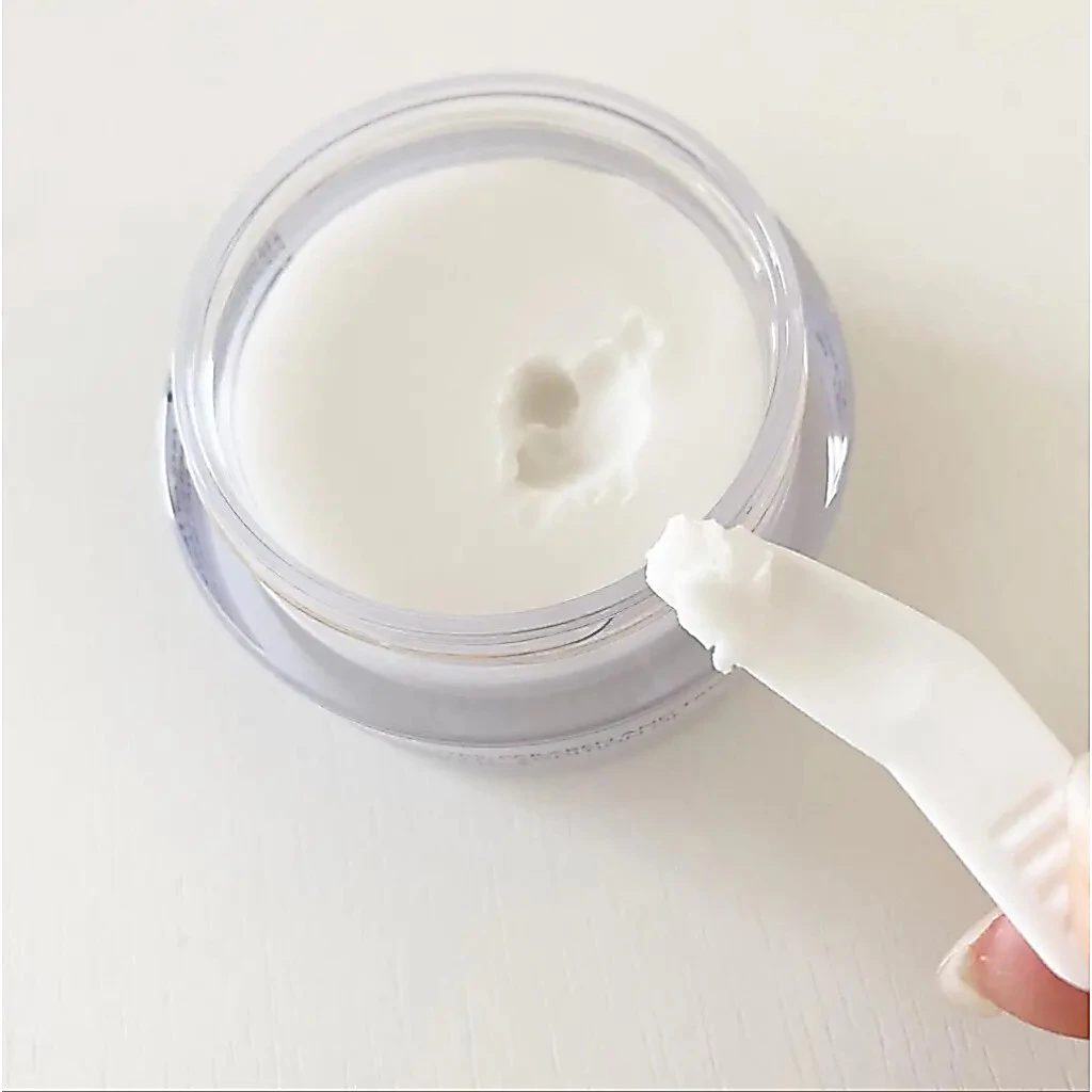 Kem khử mùi, ngăn mồ hôi Quick Beauty Medicated Deodorant Cream 30g