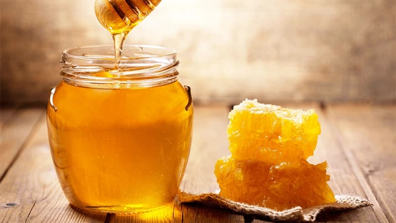 Uống Collagen Với Mật Ong Được Không?