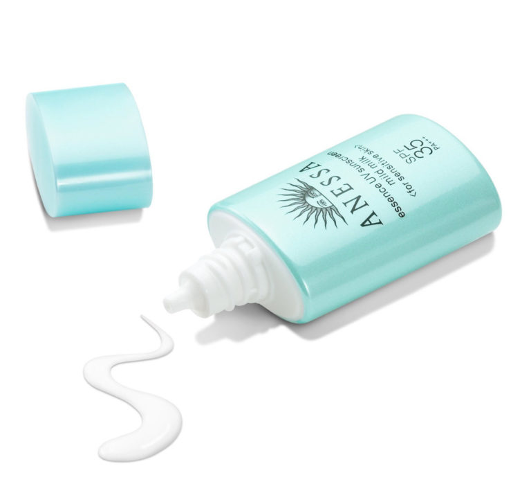 Sữa chống nắng Anessa Essence UV Sunscreen Mild Milk SPF35/PA+++ 60 ml
