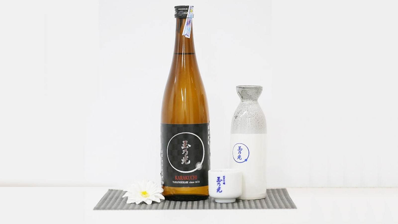 Rượu Sake Tamanohikari Junmai Ginjo Karakuchi 720ml