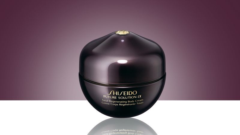 Kem dưỡng thể Shiseido Future Solution LX Total Regenerating Body Cream 200ml