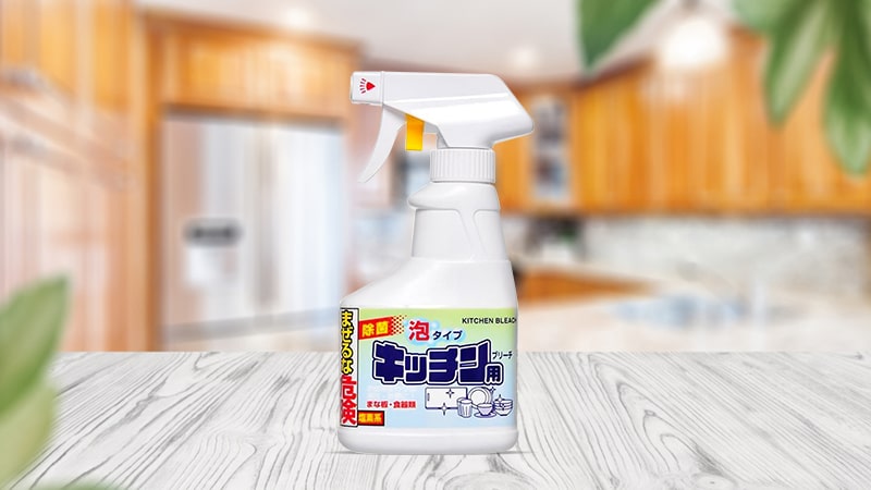 Chai xịt tẩy rửa đồ dùng nhà bếp Rocket Nhật Bản 300ml 