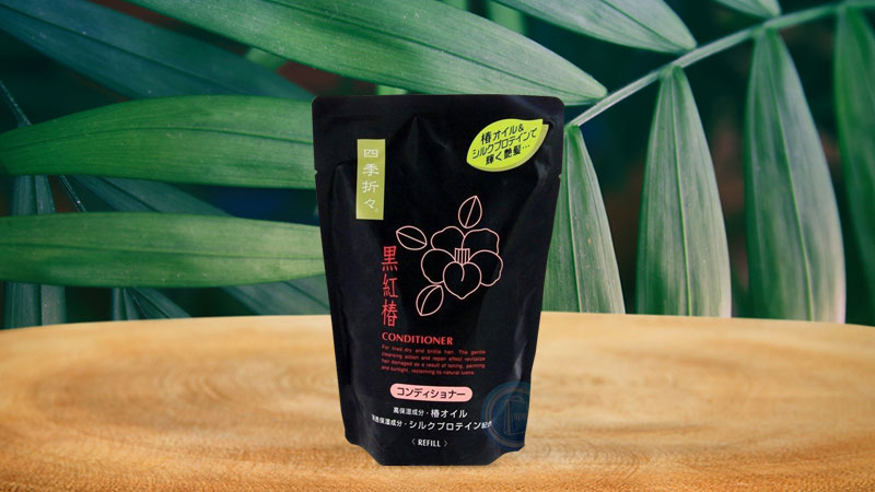 Dầu xả chiết xuất từ hoa trà đen Kumano 400ml