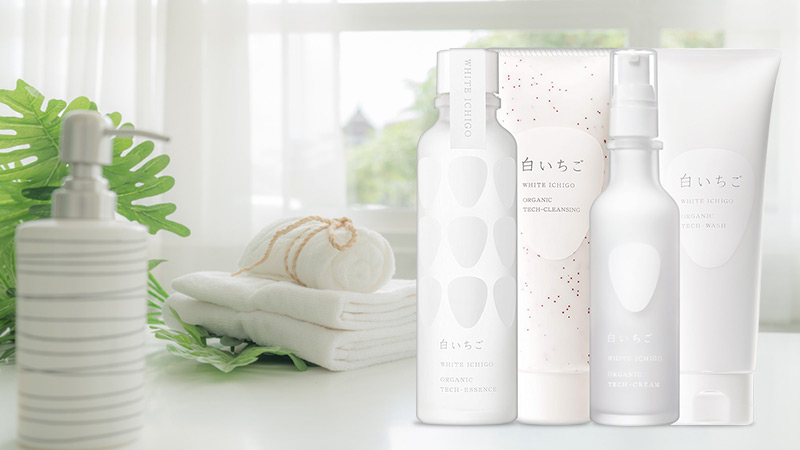 Bộ dưỡng trắng cao cấp từ dâu tây trắng White Ichigo Organic