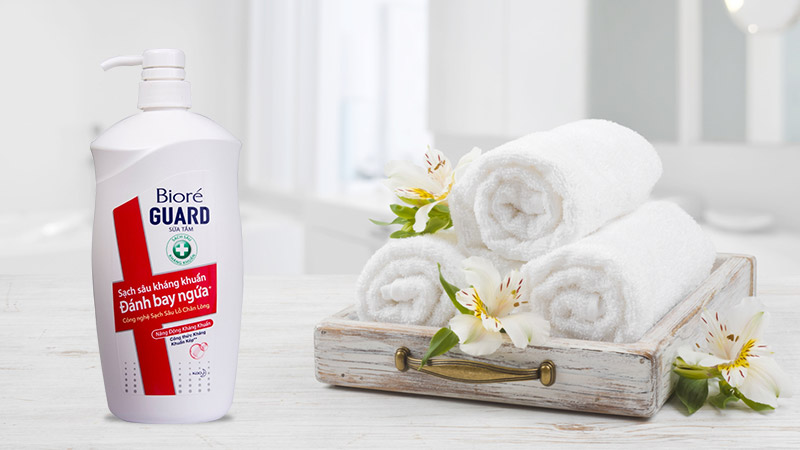 Sữa tắm kháng khuẩn Bioré Guard Body Foam Active Antibacterial 800ml