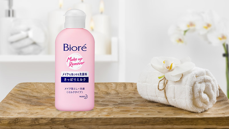 Sữa tẩy trang 2 in1 Bioré 60ml