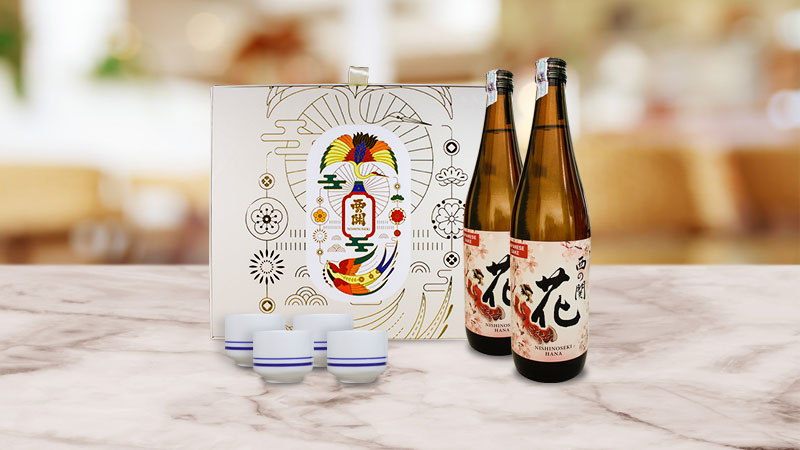 Hộp quà tết rượu Sake Nishi no Seki Hana 720ml