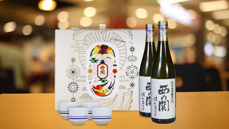 Hộp quà tết rượu Sake Nishi no Seki Hannary 720ml