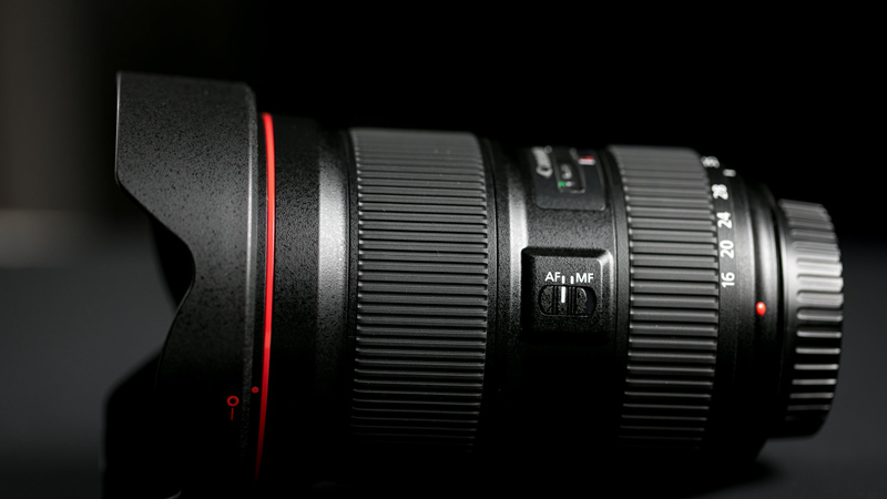 Ống kính máy ảnh Canon EF 16-35mm f/2.8L III USM