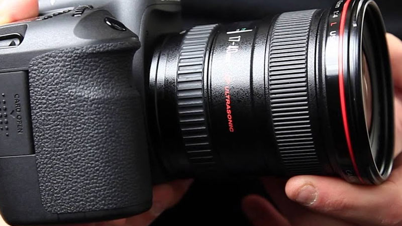 Ống kính máy ảnh Canon EF 17-40mm f/4 L USM
