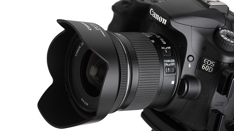 Ống kính máy ảnh Canon EF-S 10-18mm f/4.5-5.6 IS STM