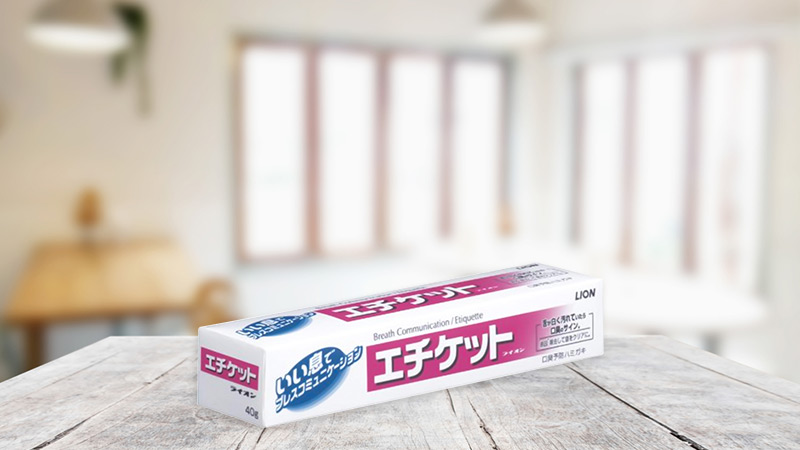 Kem đánh răng Lion Etiquette Nhật Bản 40g