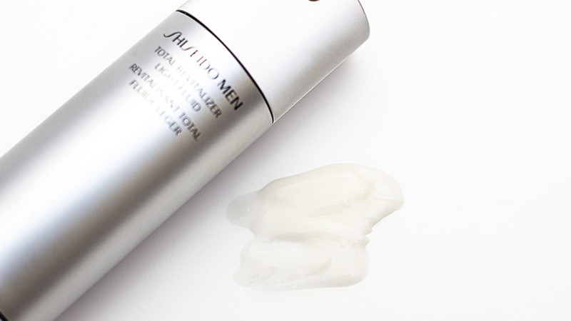 Sữa dưỡng da dành cho nam Shiseido Men Total Revitalizer Light Fluid 80ml