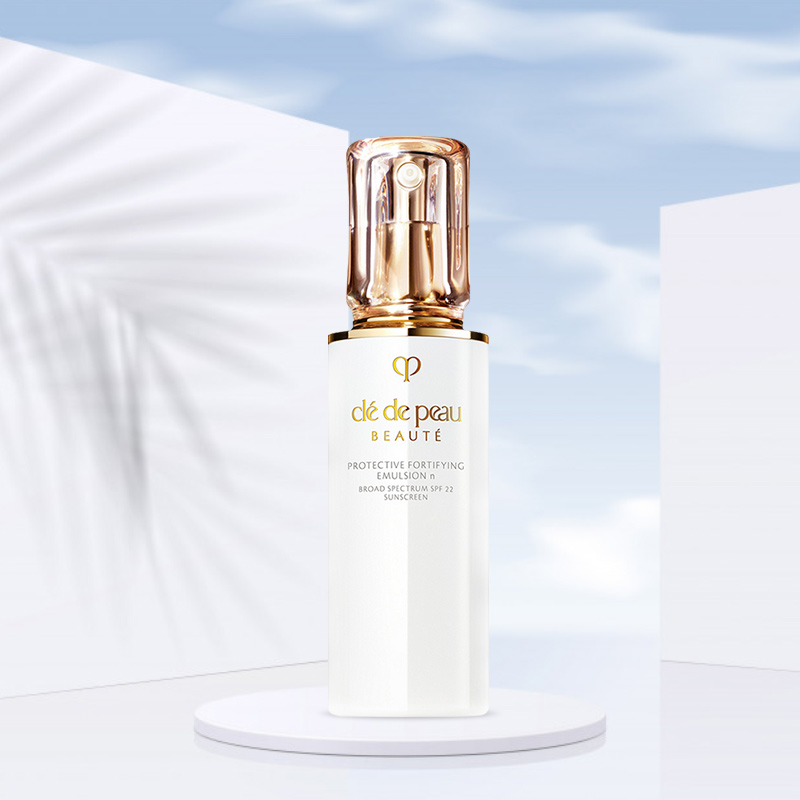 Sữa dưỡng ẩm ban ngày Cle De Peau Beaute Protective Fortifying Emulsion 125ml