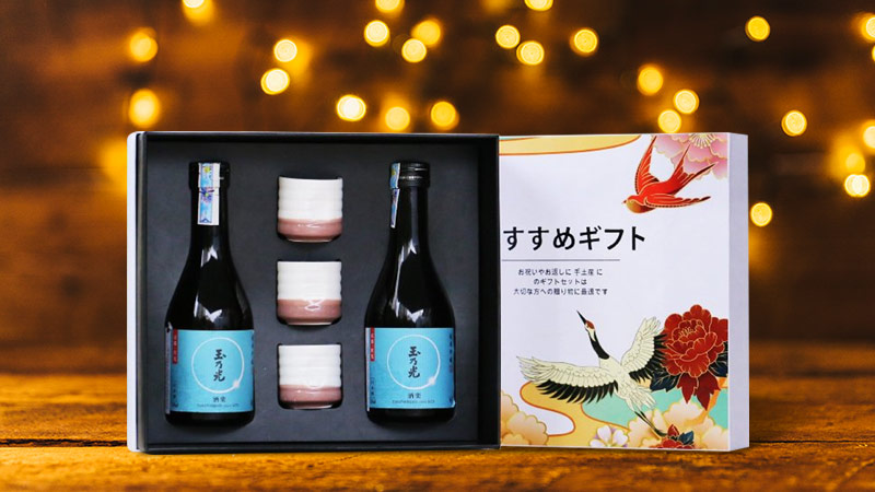 Hộp quà tết rượu Sake Tamanohikari Junmai Ginjo Shuraku 300ml
