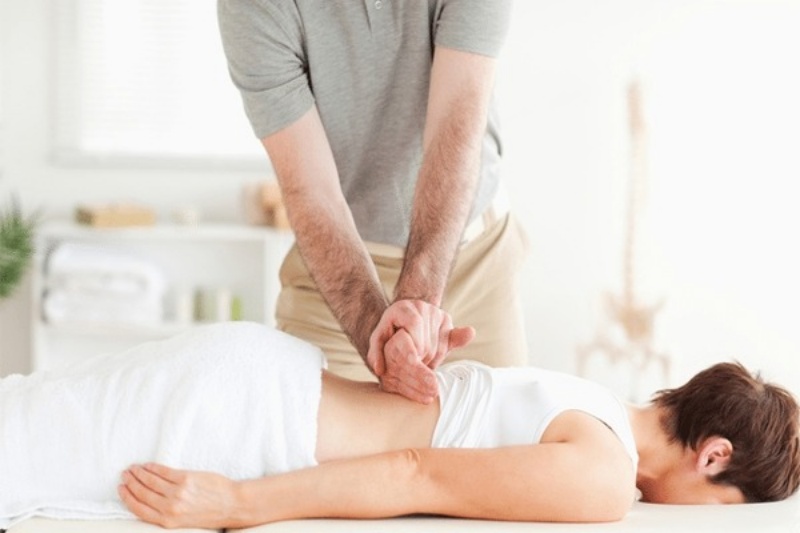 Massage giúp giảm đau nhanh chóng, hiệu quả cao nhưng không để lại tác dụng phụ