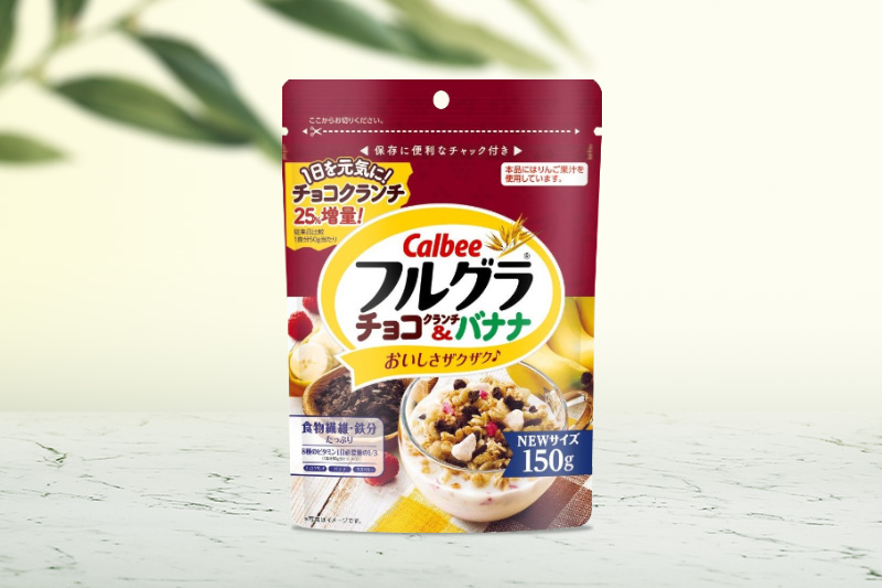 Ngũ cốc sấy khô Calbee Chocolate & Banana 150g (Vị chuối và Socola) 