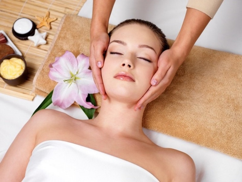 Massage da mặt