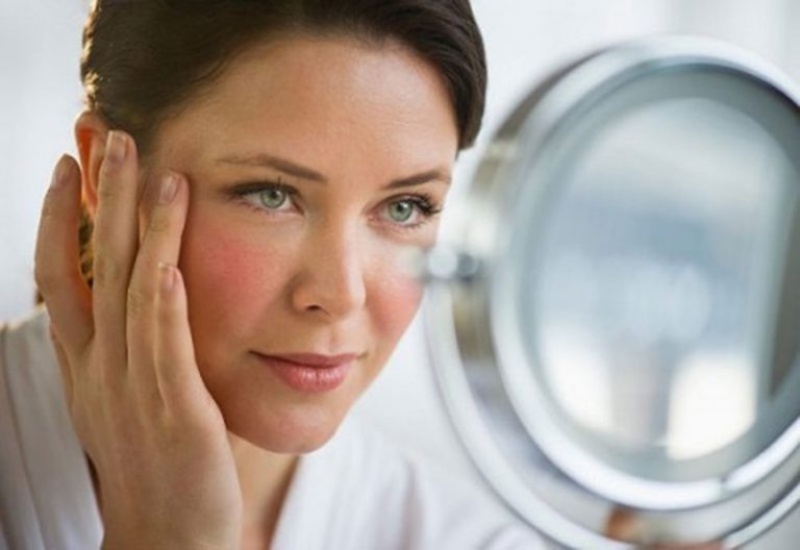 Chăm sóc da đẹp tuổi trung niên (40-50 tuổi)