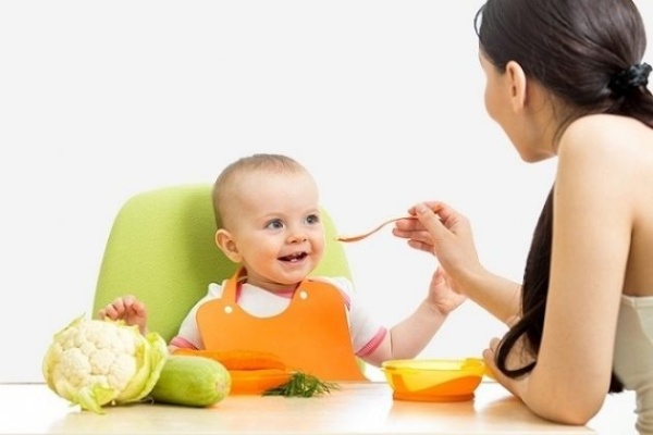 Nguyên nhân và cách xử trí khi trẻ 1 tuổi biếng ăn