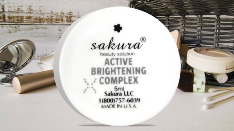 Enzyme trị nám, thâm mụn và dưỡng trắng da Sakura Active Brightening Complex 5ml. Ảnh: Internet