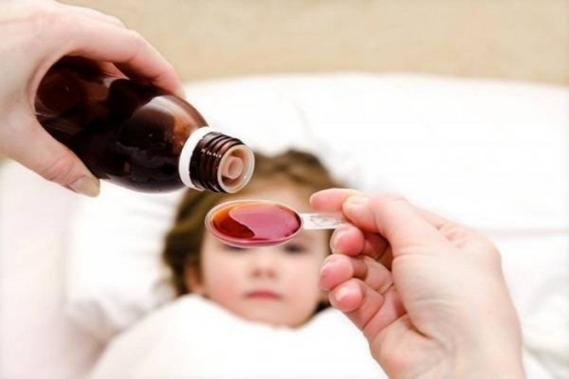 Nên bổ sung vitamin tổng hợp cho trẻ theo hướng dẫn từ bác sĩ. Ảnh: Internet