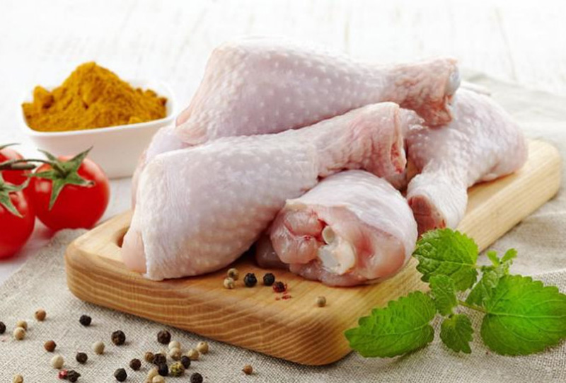 Thịt gà là thực phẩm bổ sung collagen tốt