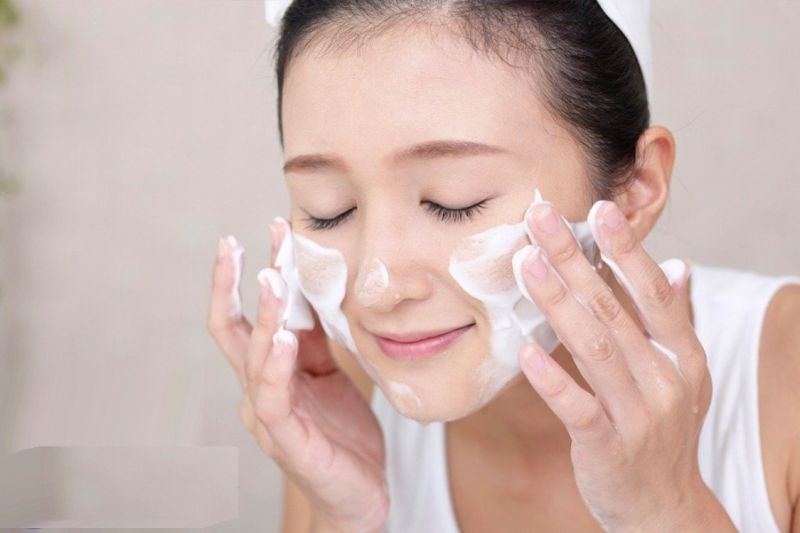 Làm sạch da là bước quan trọng trước khi đắp mặt nạ