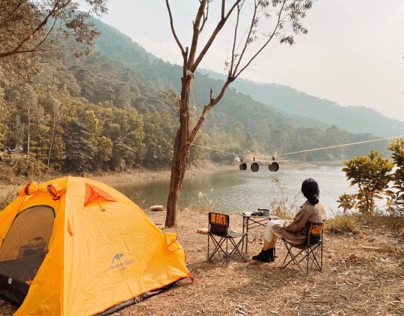 Hồ Đồng Đò là địa điểm cắm trại lý tưởng dành cho các bạn trẻ
