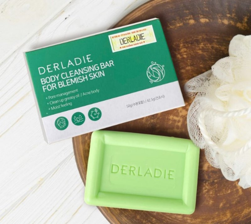 Xà phòng trị mụn lưng Derladie Body Cleansing Bar For Blemish Skin