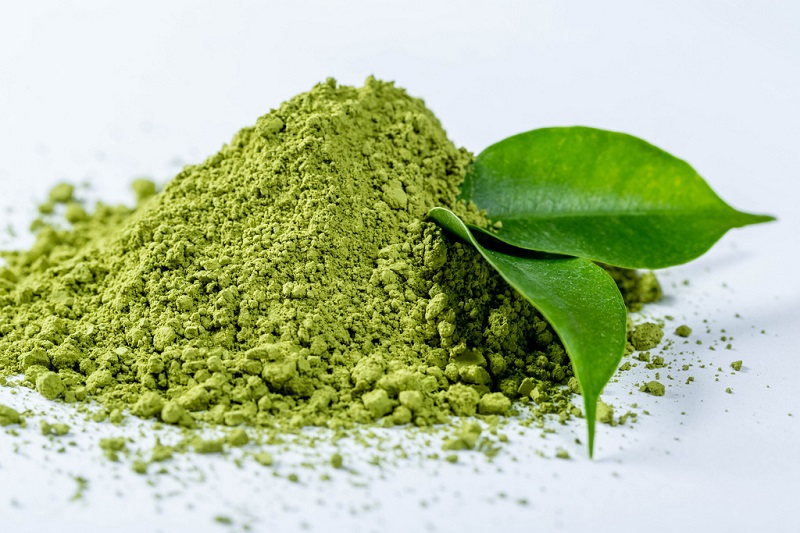 Bột trà xanh có công dụng giảm viêm và chống lão hóa hiệu quả