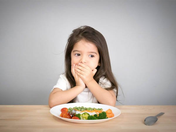 Trẻ suy dinh dưỡng luôn cảm thấy biếng ăn. Ảnh: Internet