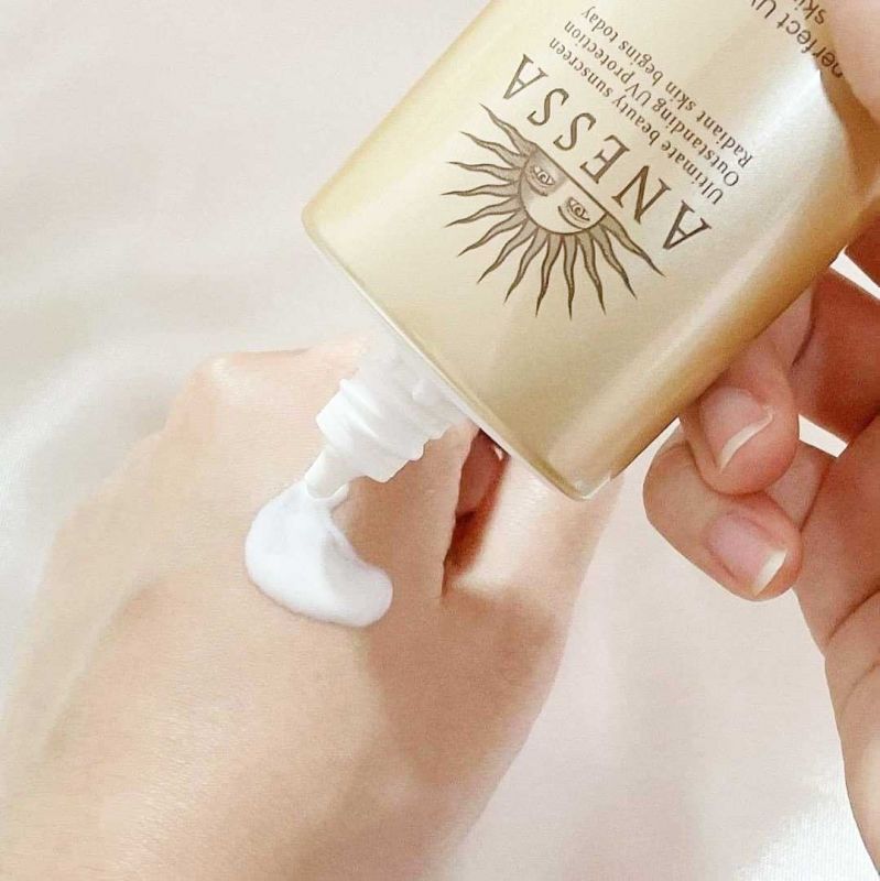 Sữa chống nắng dưỡng da Anessa Perfect UV Sunscreen Skincare Milk 60ml