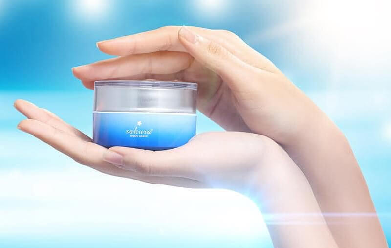  Kem hỗ trợ trị nám Sakura Transforming Cream 30g