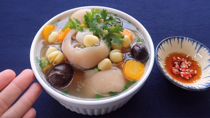  Móng giò hầm giúp các cô gái mới lớn đạt được kích thước vòng 1 mong muốn