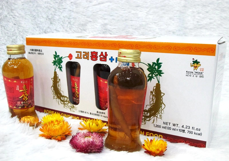 Nước hồng sâm có củ Hàn Quốc KGS Ginseng House (Hộp 10 chai x 120ml)