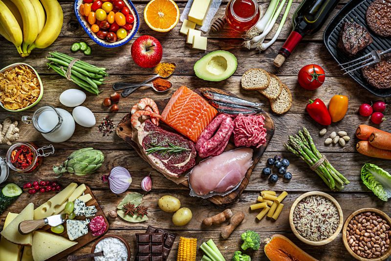 Thực phẩm đa dạng sẽ giúp cơ thể được bồi bổ đầy đủ chất dinh dưỡng