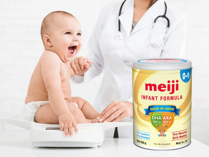 Meiji Infant Formula EZcube bổ sung 5 loại Nucleotides, đạm thực vật anpha-La, Lactadherin hỗ trợ tăng cân hiệu quả cho bé từ 0 - 12 tháng.