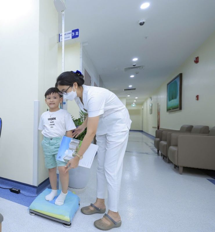 yếu tố ảnh hưởng đến sự phát triển chiều cao của trẻ - giới tính
