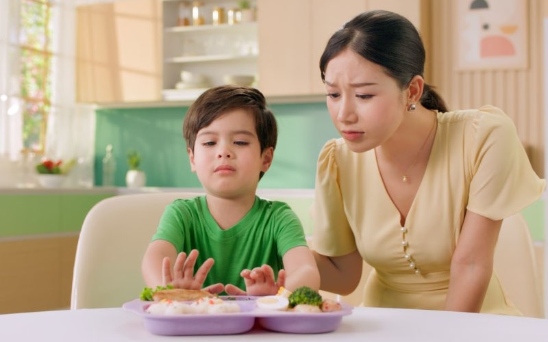 yếu tố tác động đến chiều cao của bé