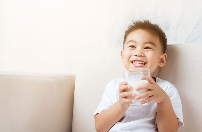 Lượng canxi cần thiết cho trẻ phát triển
